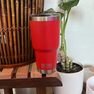 Yeti 30oz tumbler